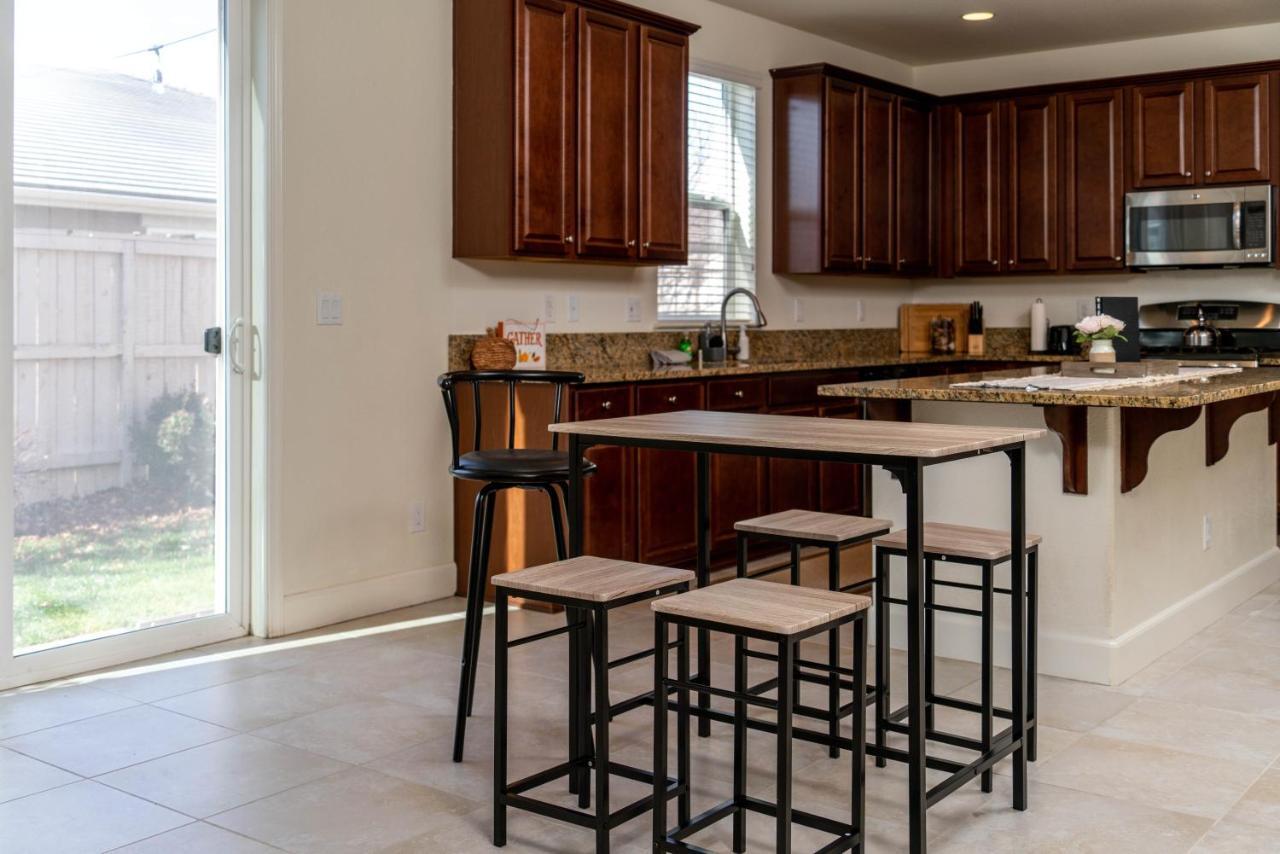 Dream Family Home In South Reno 4 Bed 30 Min To Lake Tahoe Bagian luar foto
